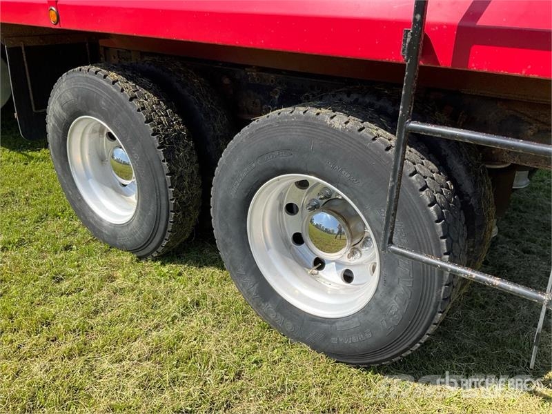 Freightliner CL120 6x4 Columbia Grain Truck Spannmålsbil