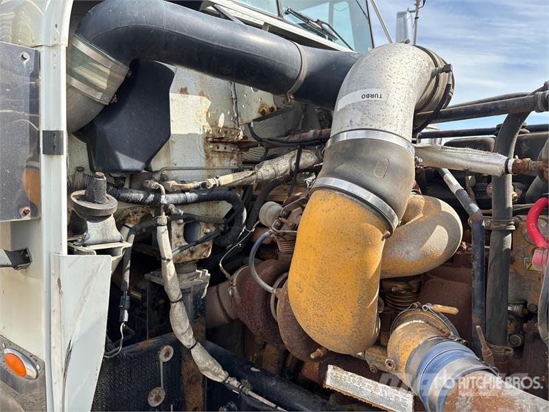 Freightliner Classic 120 Truck Tractor Units