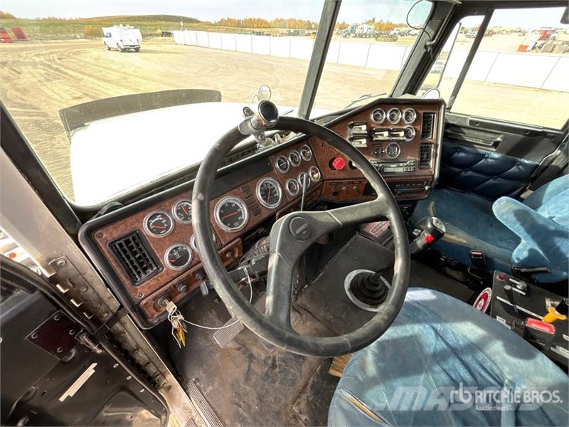 Freightliner Classic 6x4 Texas Bed Winch Truck Puksiirid