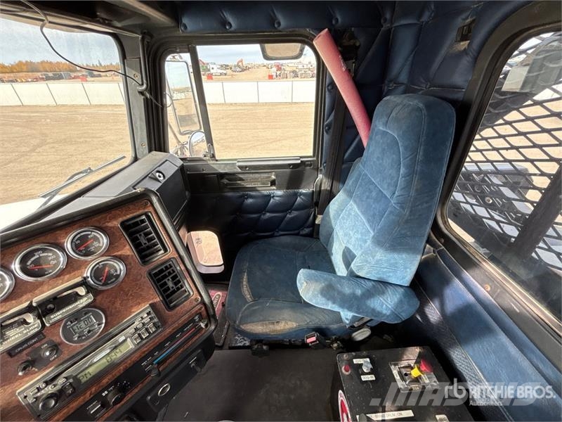 Freightliner Classic 6x4 Texas Bed Winch Truck Puksiirid