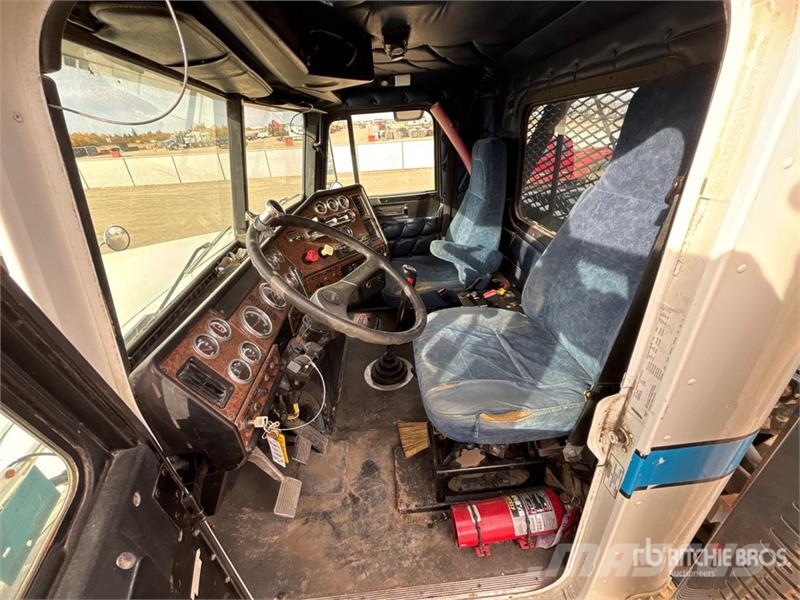 Freightliner Classic 6x4 Texas Bed Winch Truck Puksiirid