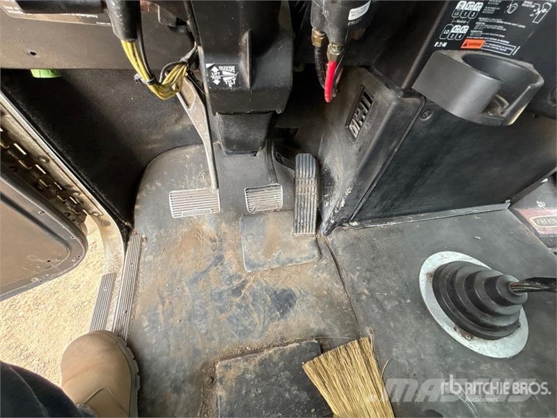 Freightliner Classic 6x4 Texas Bed Winch Truck Puksiirid