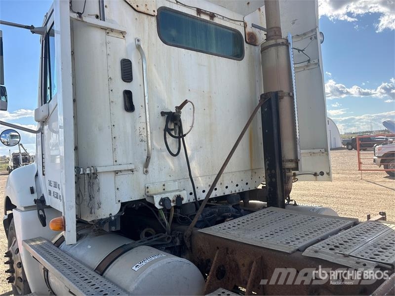 Freightliner Columbia 120 Sadulveokid