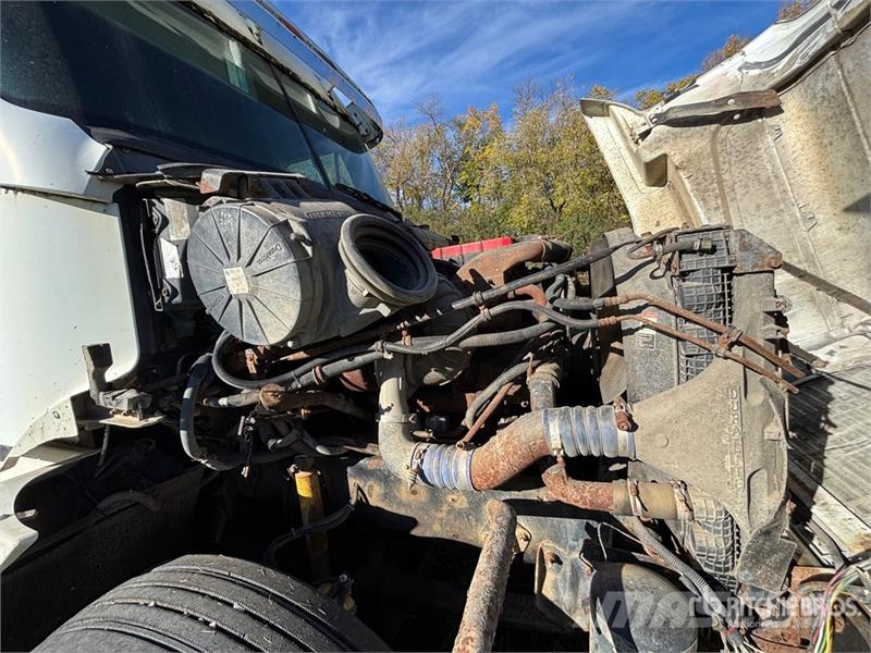Freightliner Columbia For Parts Only T/A Sleeper Truck Tractor  Trekkvogner