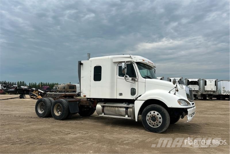 Freightliner Columbia 120 Tractor Units