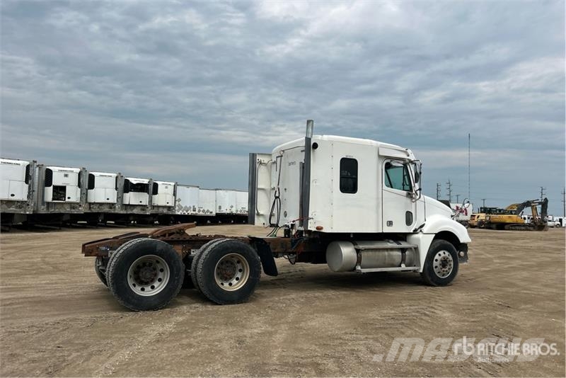 Freightliner Columbia 120 Tractor Units