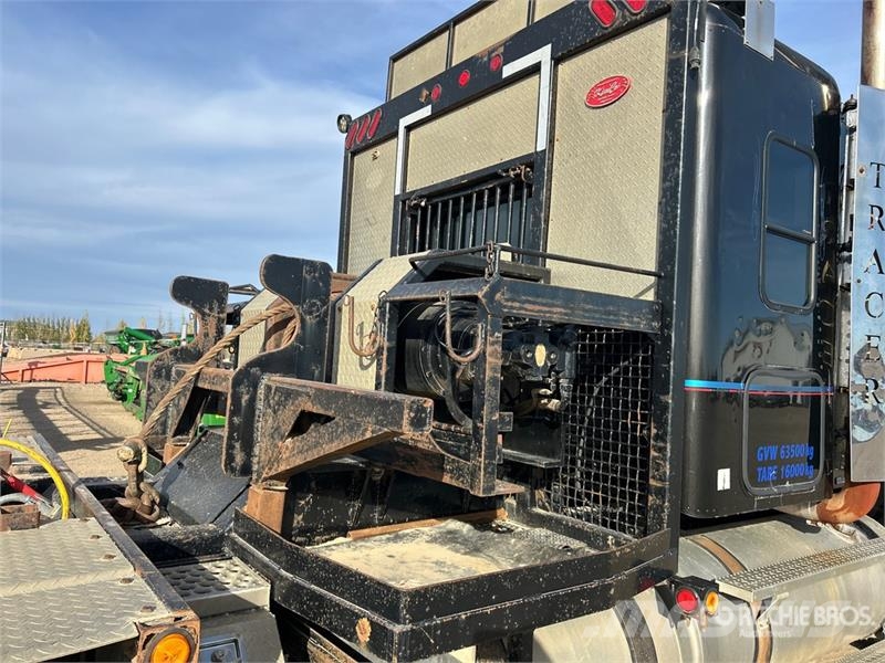 Freightliner Columbia 8x6 Sleeper Winch Truck Bergingsbiler