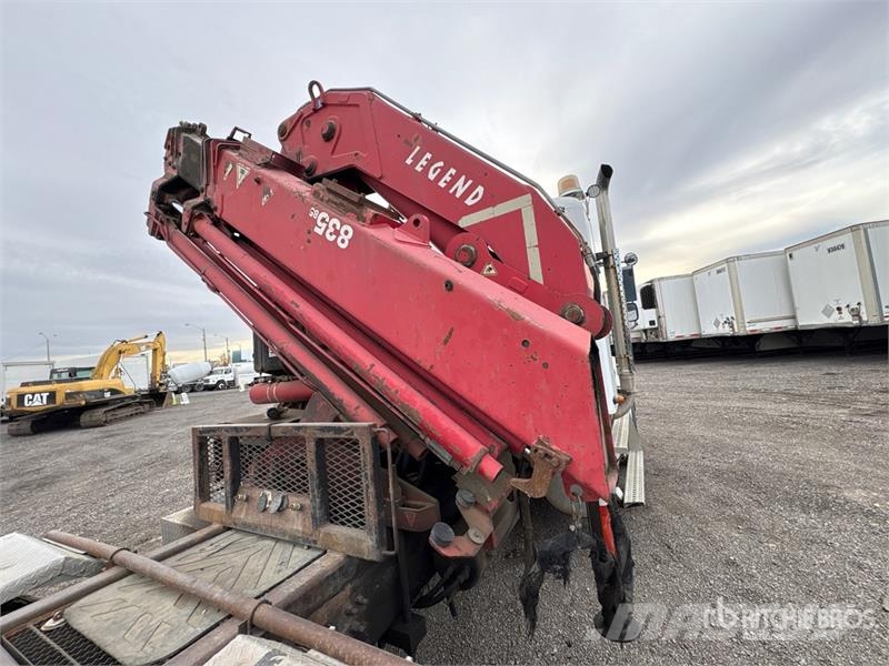 Freightliner Columbia Автокрани