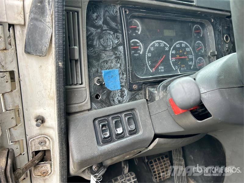 Freightliner Columbia 120 Tractor Units