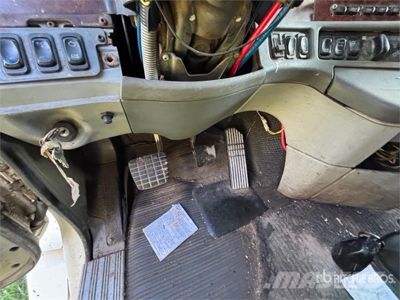 Freightliner Columbia For Parts Only T/A Sleeper Truck Tractor  Trekkvogner
