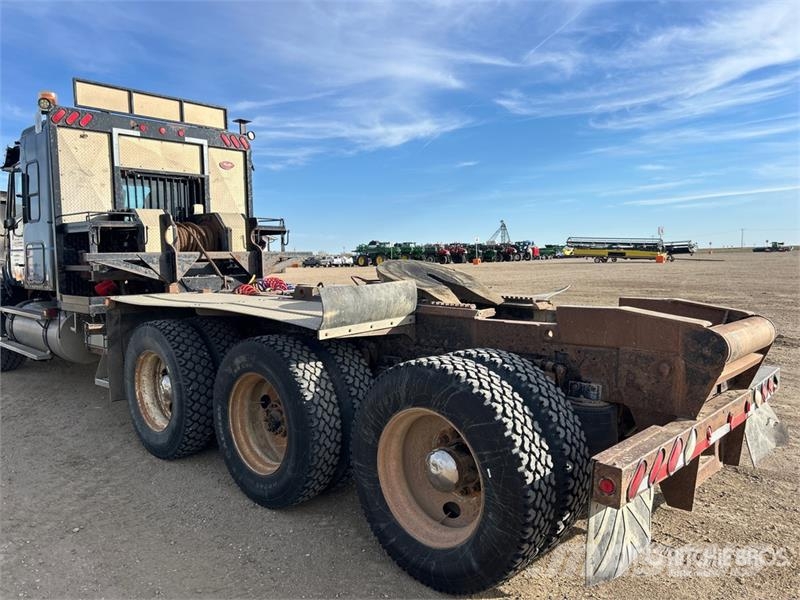 Freightliner Columbia 8x6 Sleeper Winch Truck Bergingsbiler