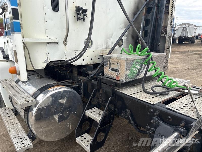 Freightliner Columbia 112 Sadulveokid