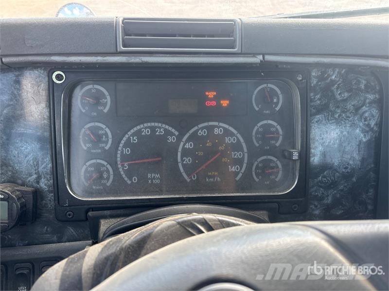 Freightliner Columbia 120 Sadulveokid