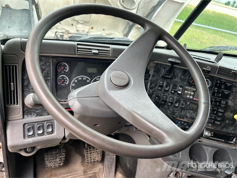 Freightliner Columbia 120 Tractor Units