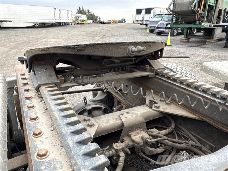 Freightliner Columbia Автокрани