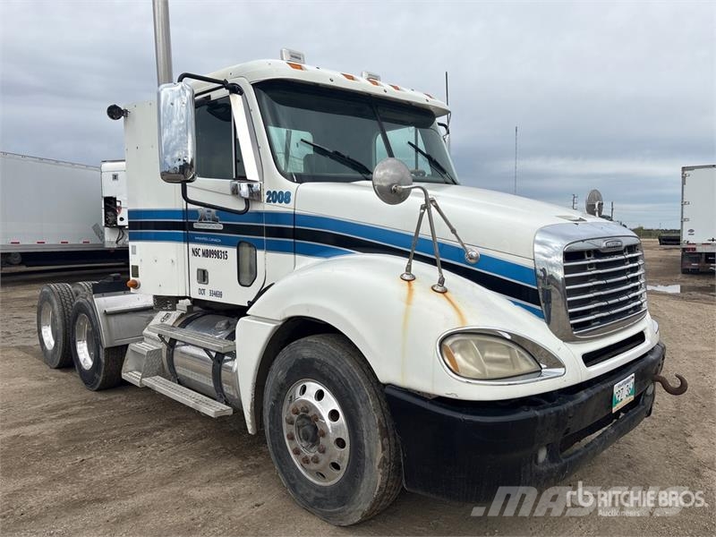 Freightliner Columbia 112 Sadulveokid