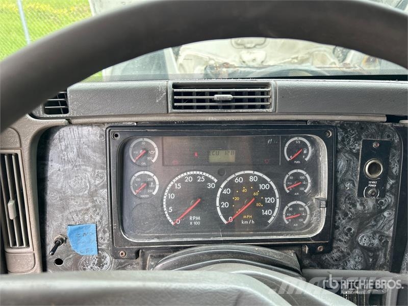 Freightliner Columbia 120 Tractor Units