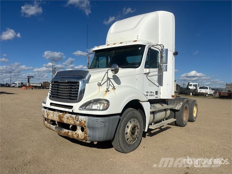 Freightliner Columbia 120 Sadulveokid