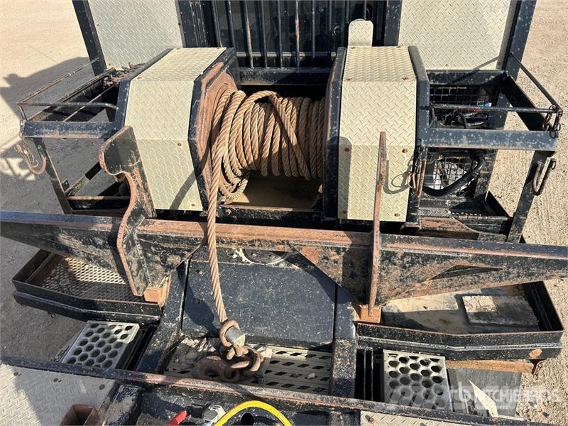 Freightliner Columbia 8x6 Sleeper Winch Truck Bergingsbiler