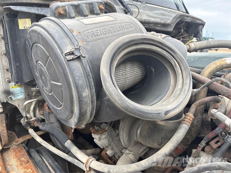 Freightliner Columbia 112 Sadulveokid