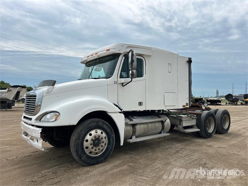 Freightliner Columbia 120 Tractor Units