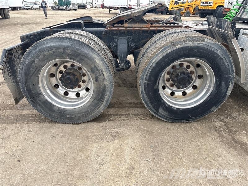 Freightliner Columbia 112 Sadulveokid