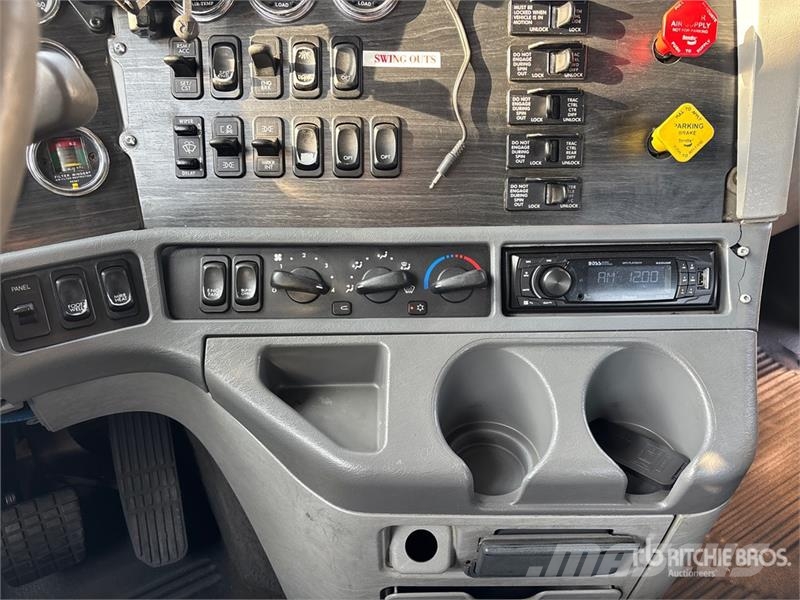 Freightliner Columbia 120 Vyslobodzovacie vozidlá
