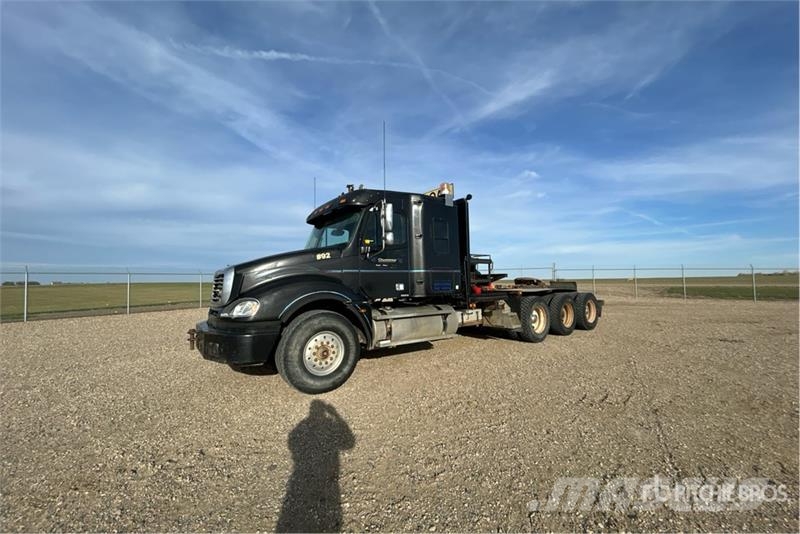 Freightliner Columbia 8x6 Sleeper Winch Truck Bergingsbiler