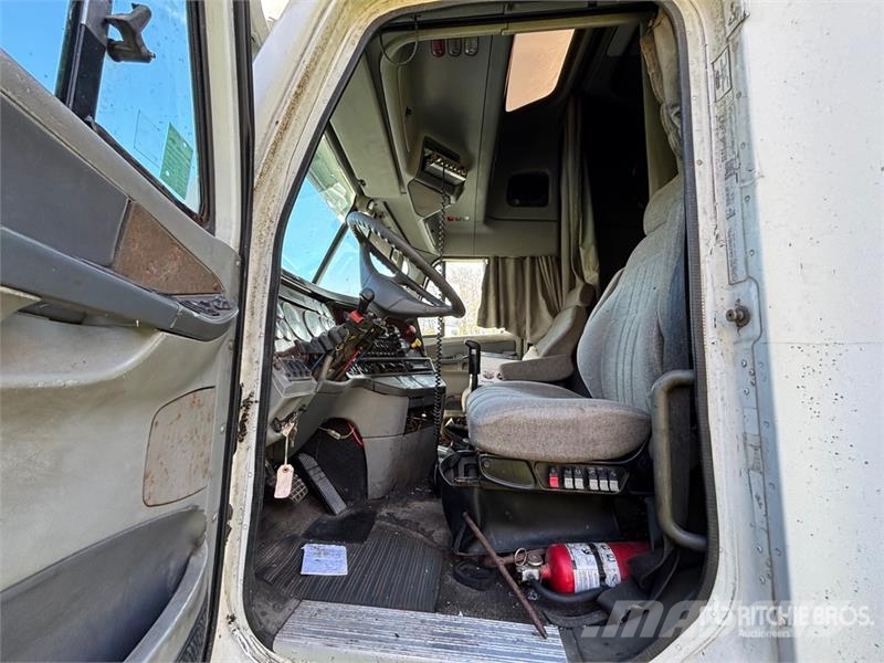 Freightliner Columbia For Parts Only T/A Sleeper Truck Tractor  Trekkvogner
