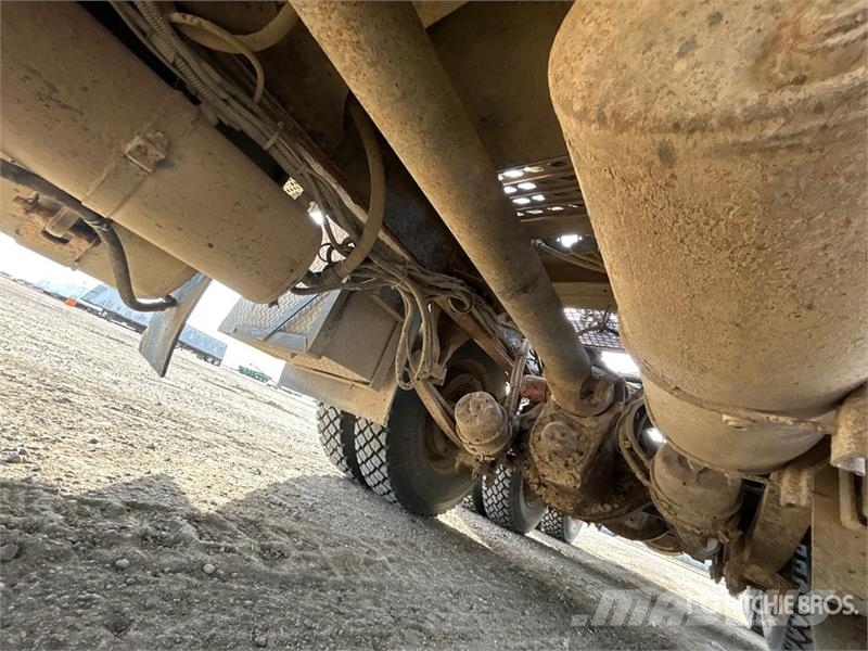 Freightliner Columbia 8x6 Sleeper Winch Truck Bergingsbiler