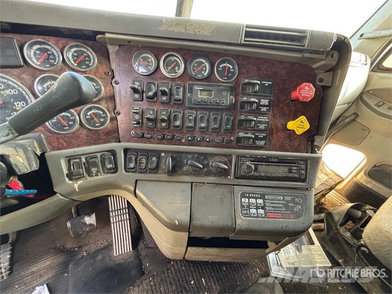 Freightliner Columbia For Parts Only T/A Sleeper Truck Tractor  Trekkvogner