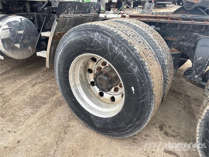 Freightliner Columbia 112 Sadulveokid