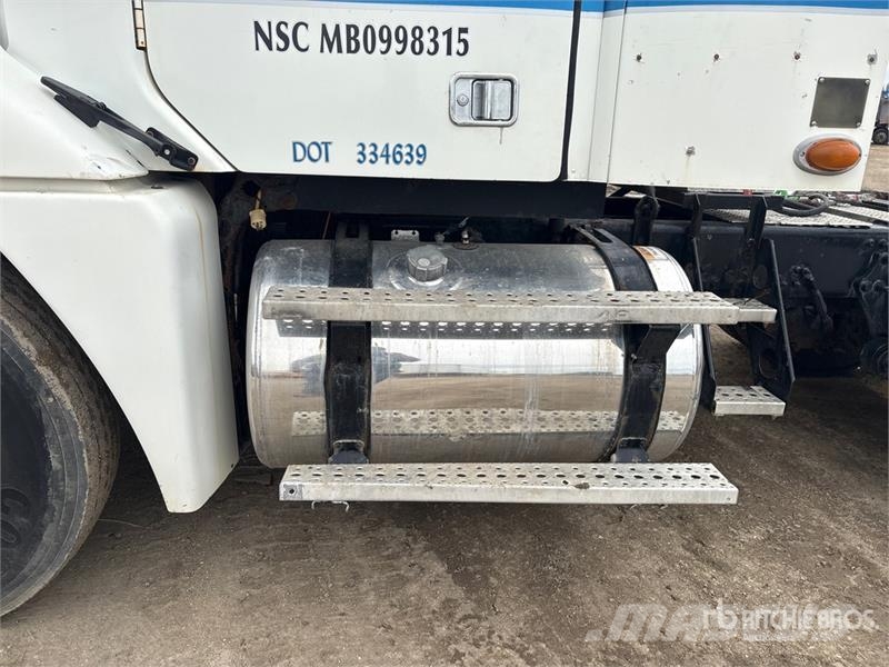 Freightliner Columbia 112 Sadulveokid