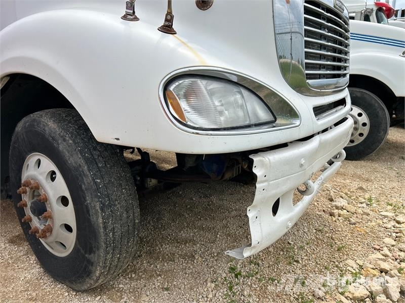 Freightliner Columbia 120 Tractor Units