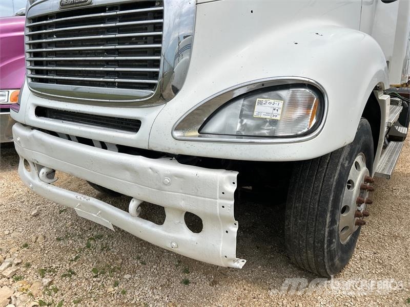 Freightliner Columbia 120 Tractor Units