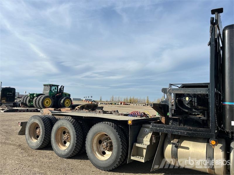 Freightliner Columbia 8x6 Sleeper Winch Truck Bergingsbiler