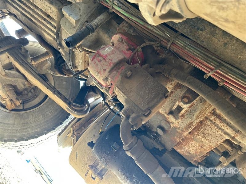Freightliner Columbia 8x6 Sleeper Winch Truck Bergingsbiler