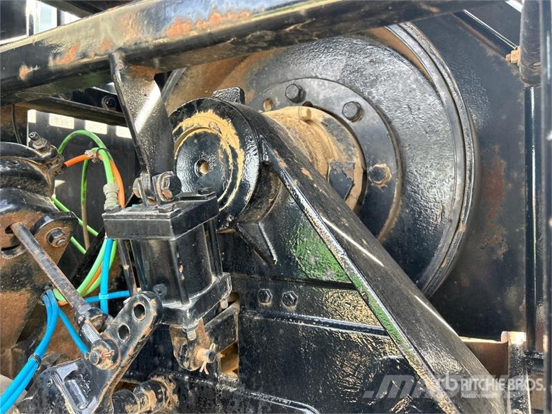 Freightliner Columbia 8x6 Sleeper Winch Truck Bergingsbiler