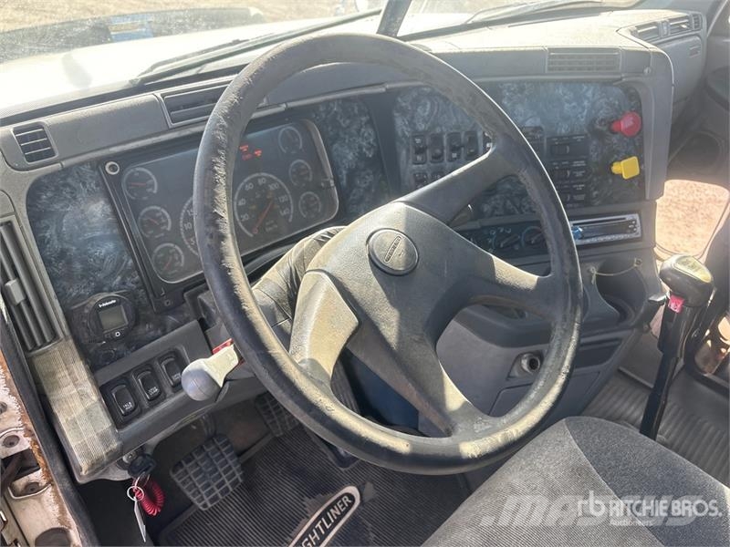 Freightliner Columbia 120 Sadulveokid