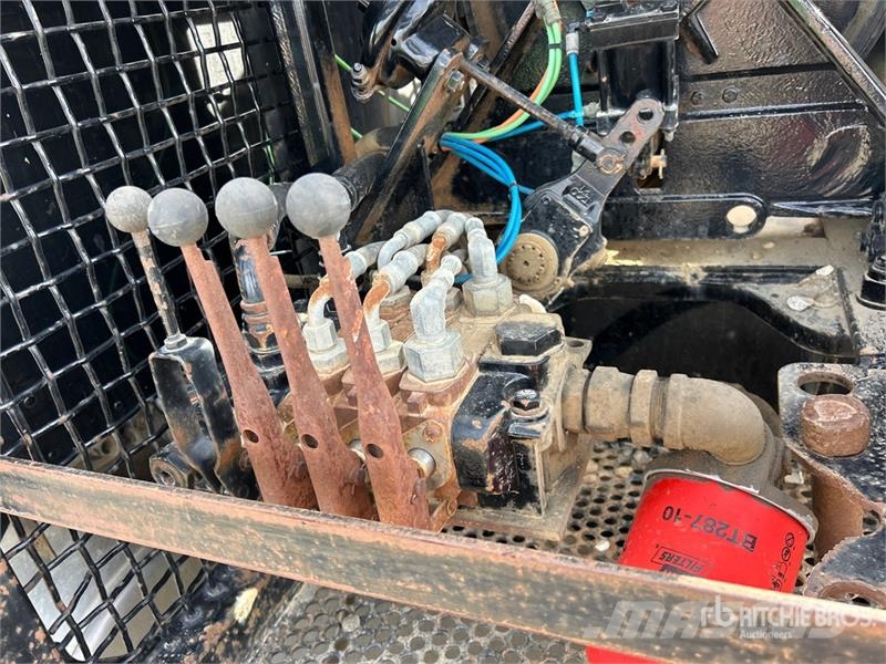 Freightliner Columbia 8x6 Sleeper Winch Truck Bergingsbiler