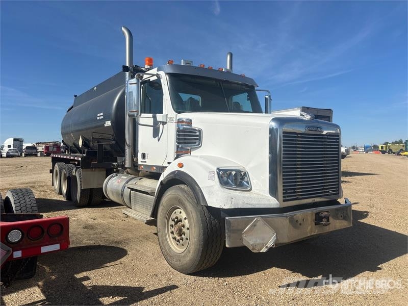 Freightliner Coronado 8x6 Water Truck (Inoperable) Vesisäiliöautot