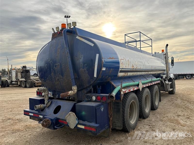 Freightliner Coronado 122 20000 L 8x6 Water Truck (Inoperable) صهاريج مياه