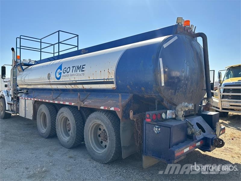 Freightliner Coronado 122 8x6 Water Truck (Inoperable) Autocisterne