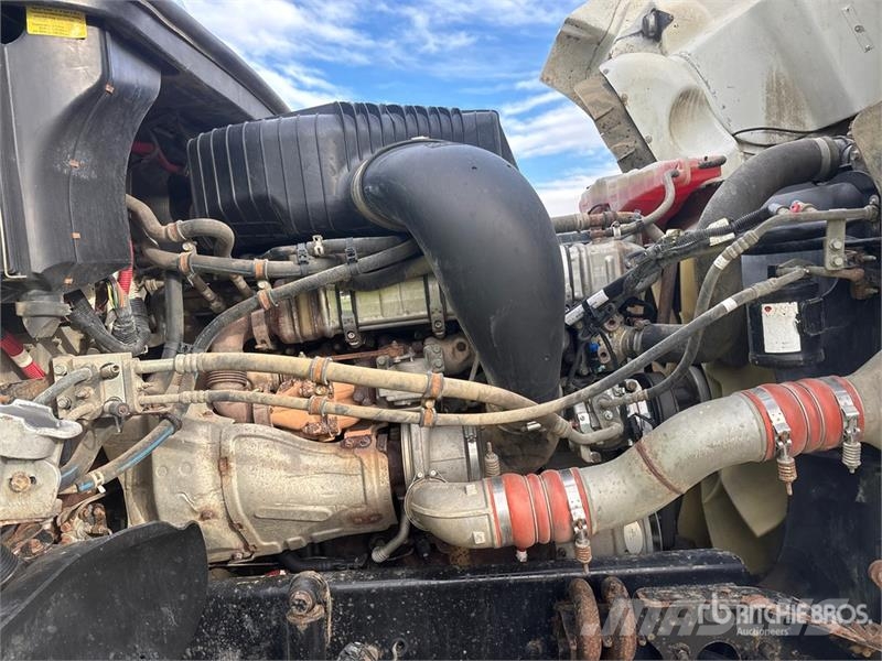 Freightliner Coronado 122 6x4 T/A Sleeper Truck Tractor وحدات الجر