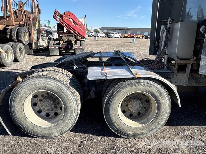 Freightliner Coronado 6x4 T/A Sleeper Truck Tractor Truck Tractor Units