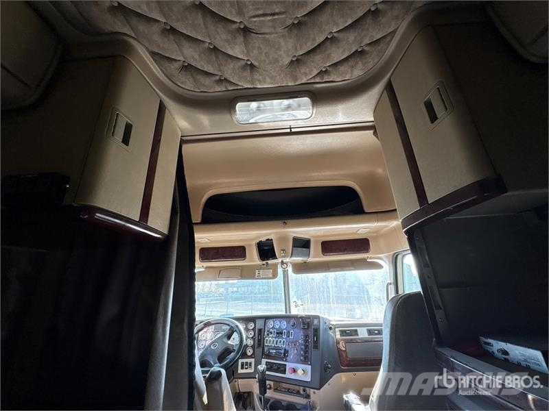 Freightliner Coronado 6x4 T/A Sleeper Truck Tractor Truck Tractor Units