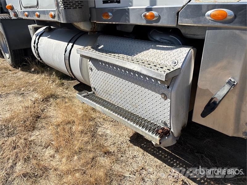 Freightliner Coronado 122 6x4 T/A Sleeper Truck Tractor Çekiciler