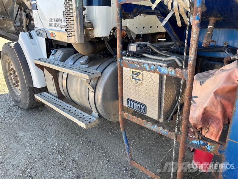 Freightliner Coronado 122 8x6 Water Truck (Inoperable) Autocisterne