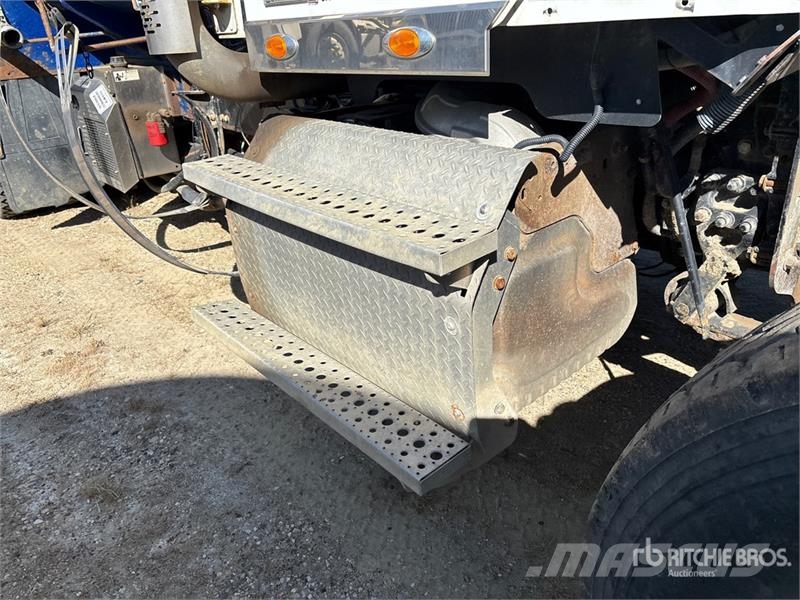 Freightliner Coronado 122 8x6 Water Truck (Inoperable) Autocisterne