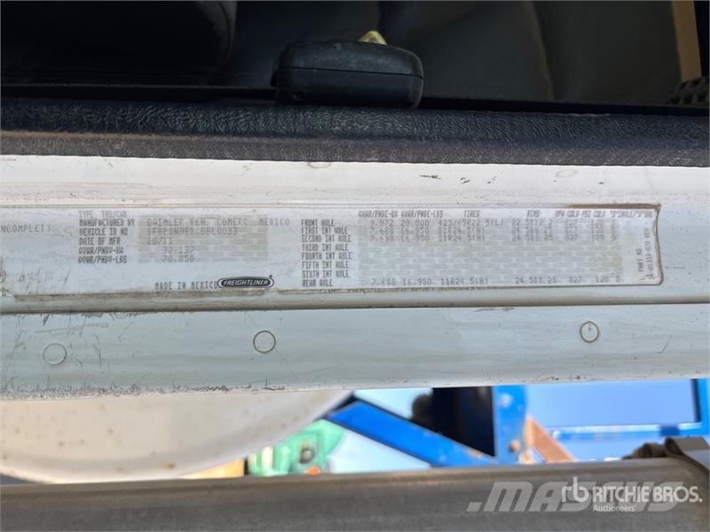 Freightliner Coronado 122 8x6 Water Truck (Inoperable) Autocisterne